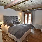 Oak Tree Stables Cottage